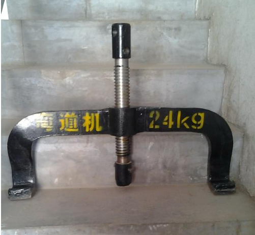 手动弯道器